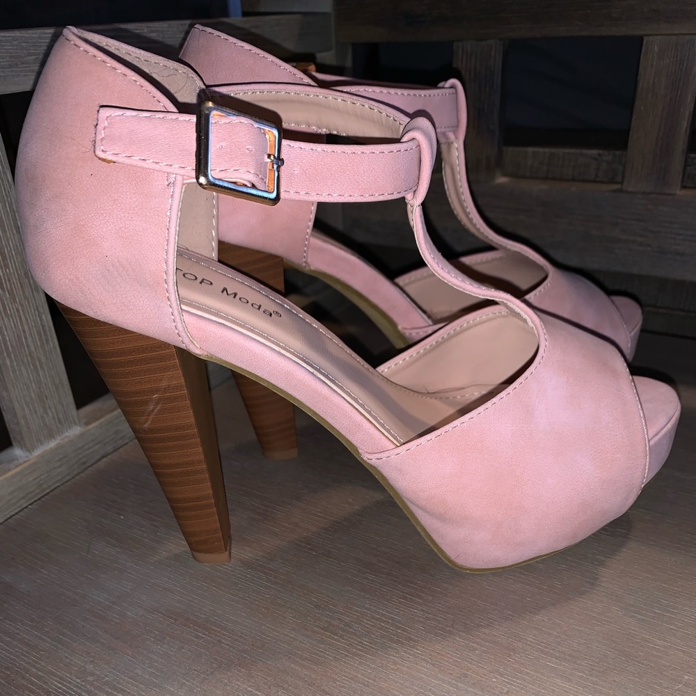 SZ 8M Pretty in Pink high heels 4” adjustable ankle straps never worn